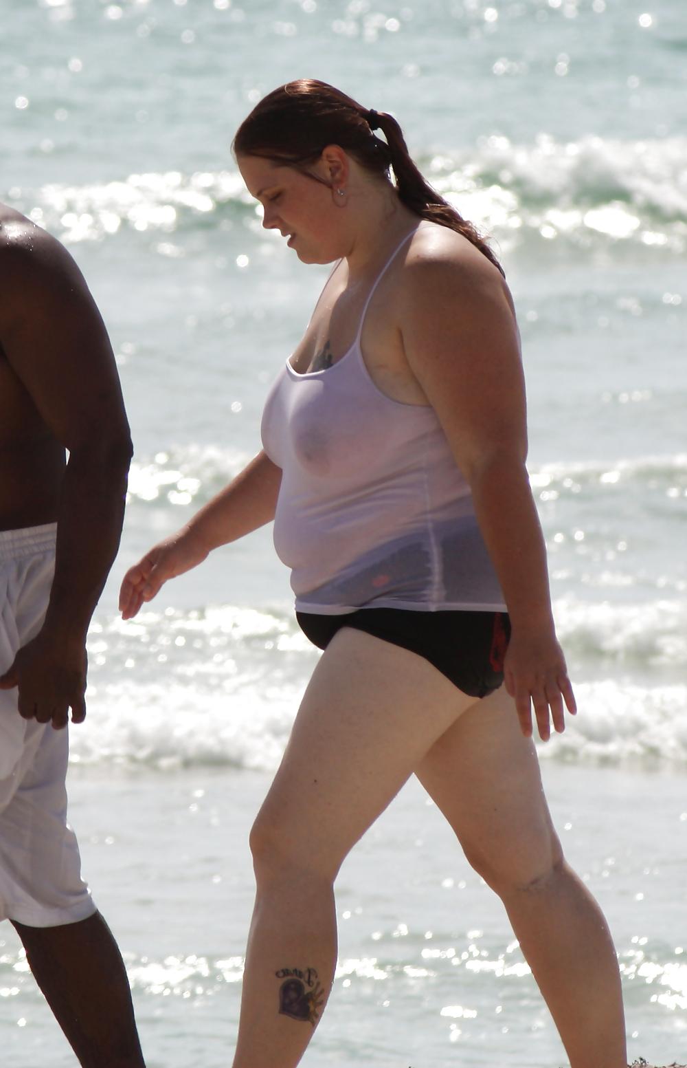 25P I want more Beach Boobs