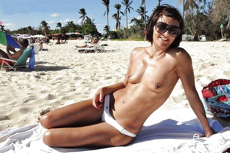 15P Topless beach