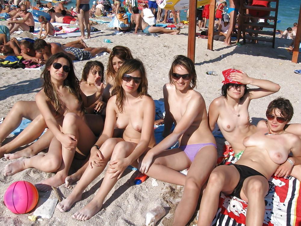 15P Topless beach