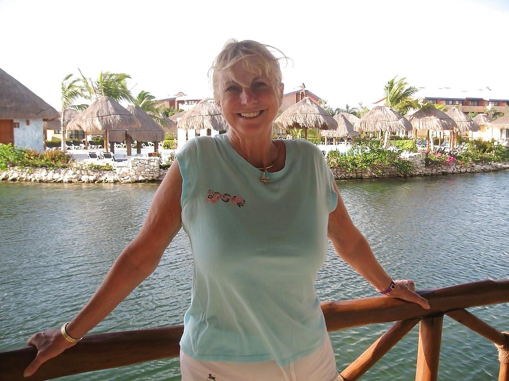 25P Sexiest Mature Woman Ever