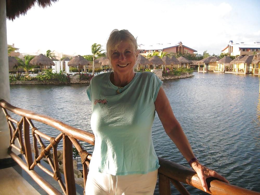 25P Sexiest Mature Woman Ever