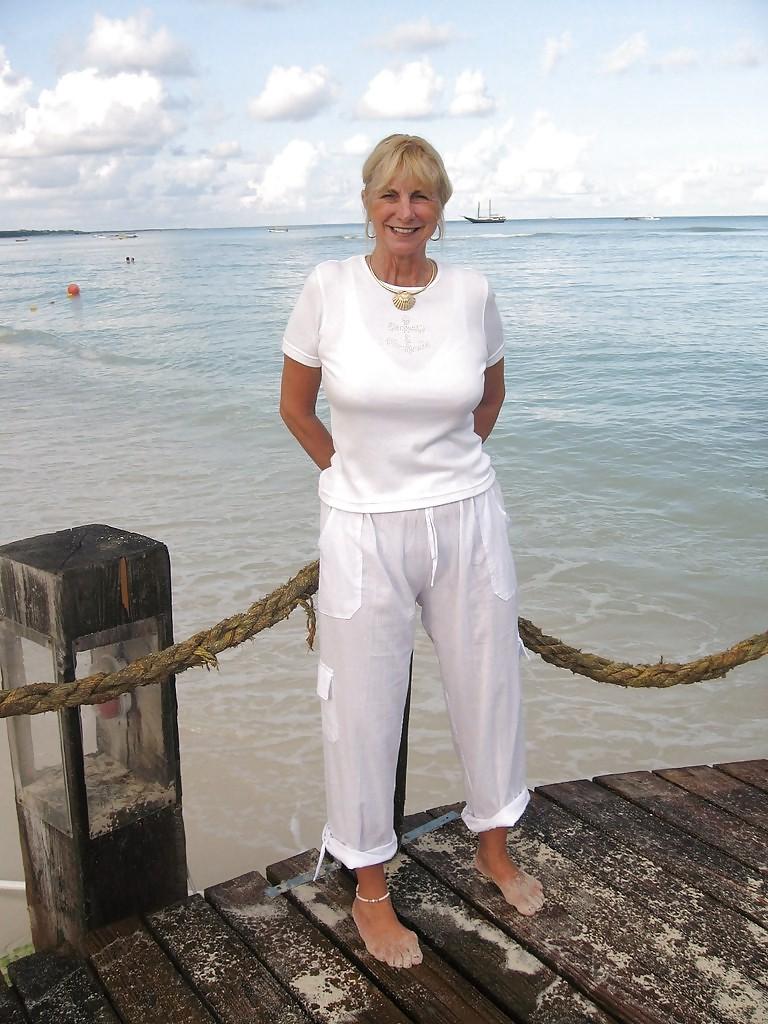 25P Sexiest Mature Woman Ever