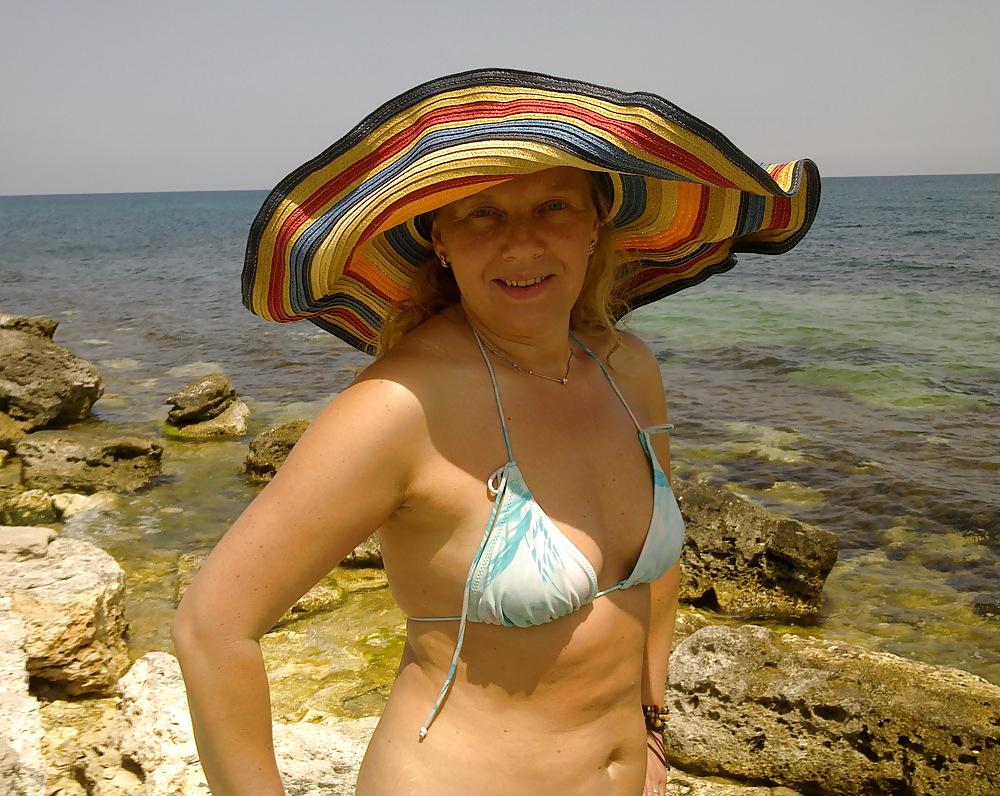 19P Matures on a beach