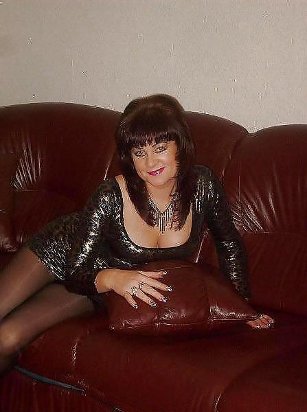 25P Older women,mature models, hot milfs, sexy housewifes 