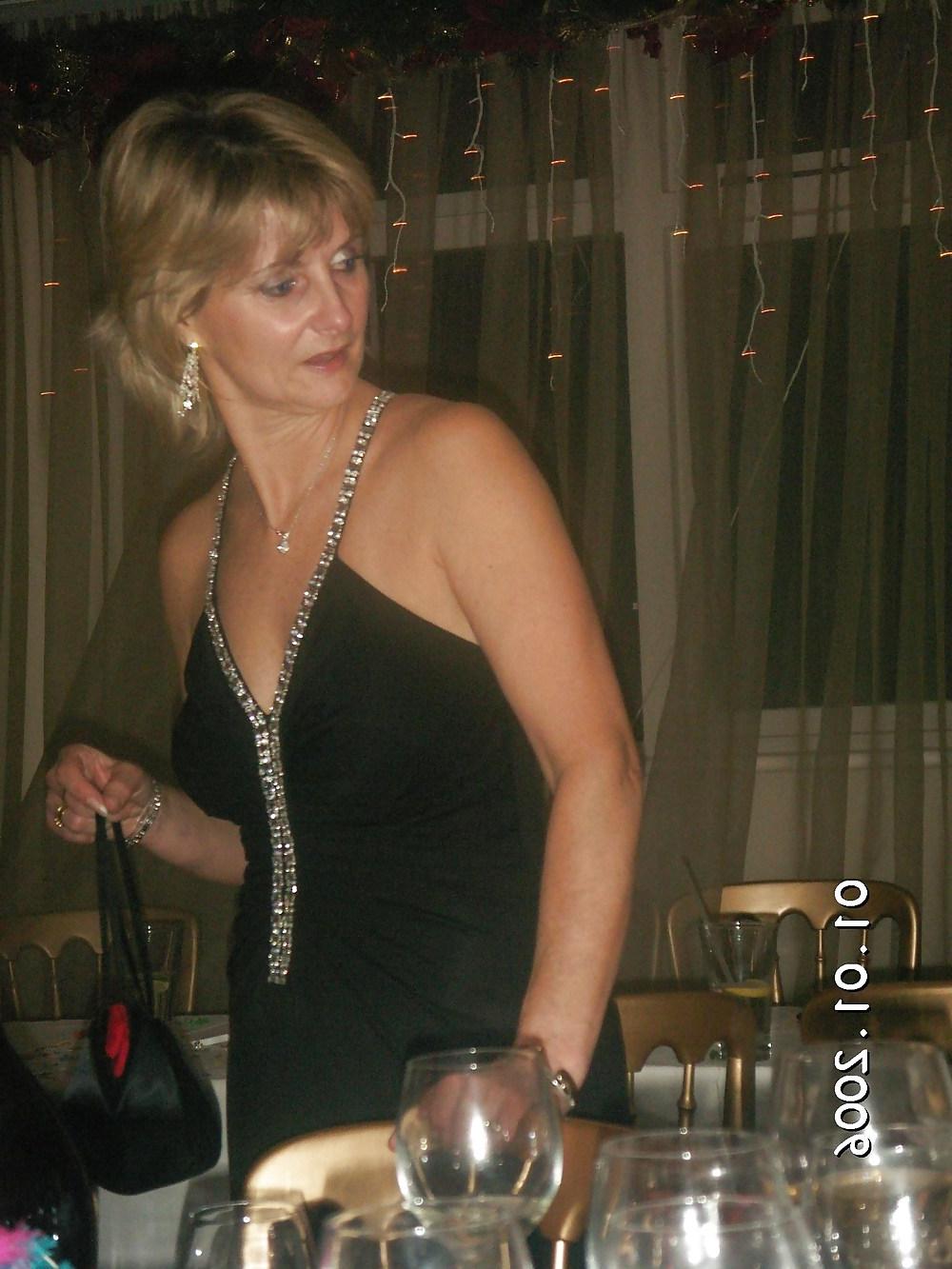 25P More Hot mature Woman
