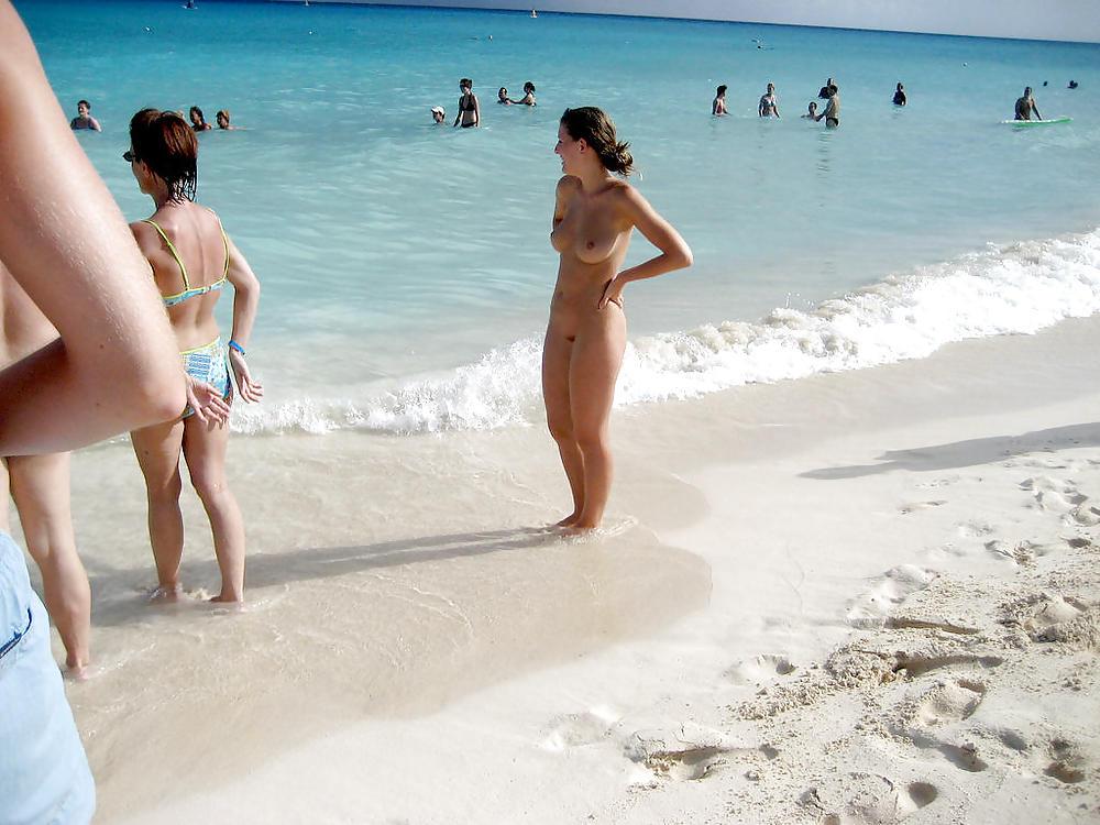 25P Big Beach Boobs