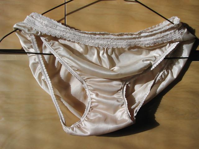 25P Me and my favorite Nylon Panties