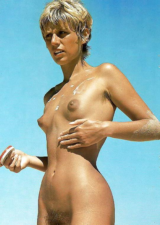 20P Naked beach 185 (Retro special)