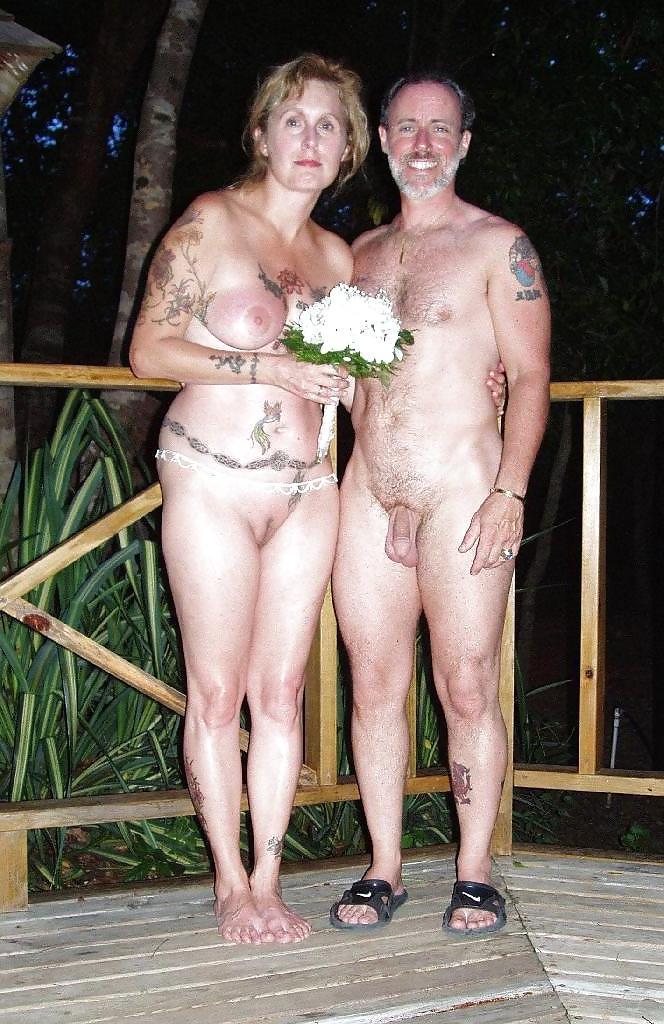 25P Older beach Nudists