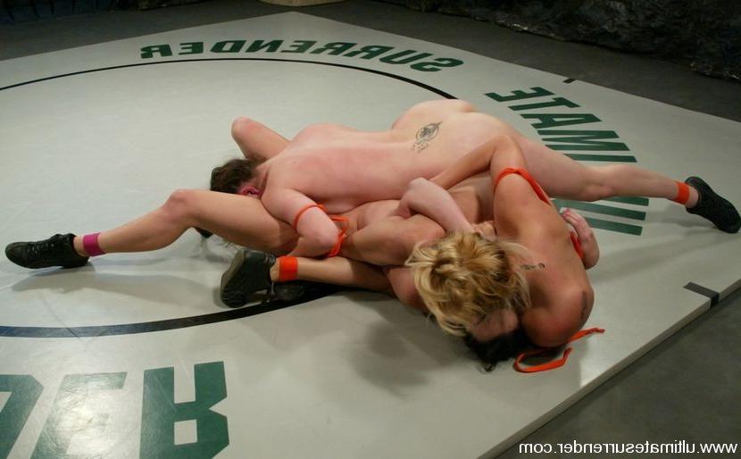 15P Naked non scripted tag team wrestling
