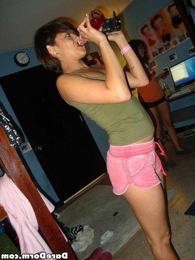 16P College coeds dorm party