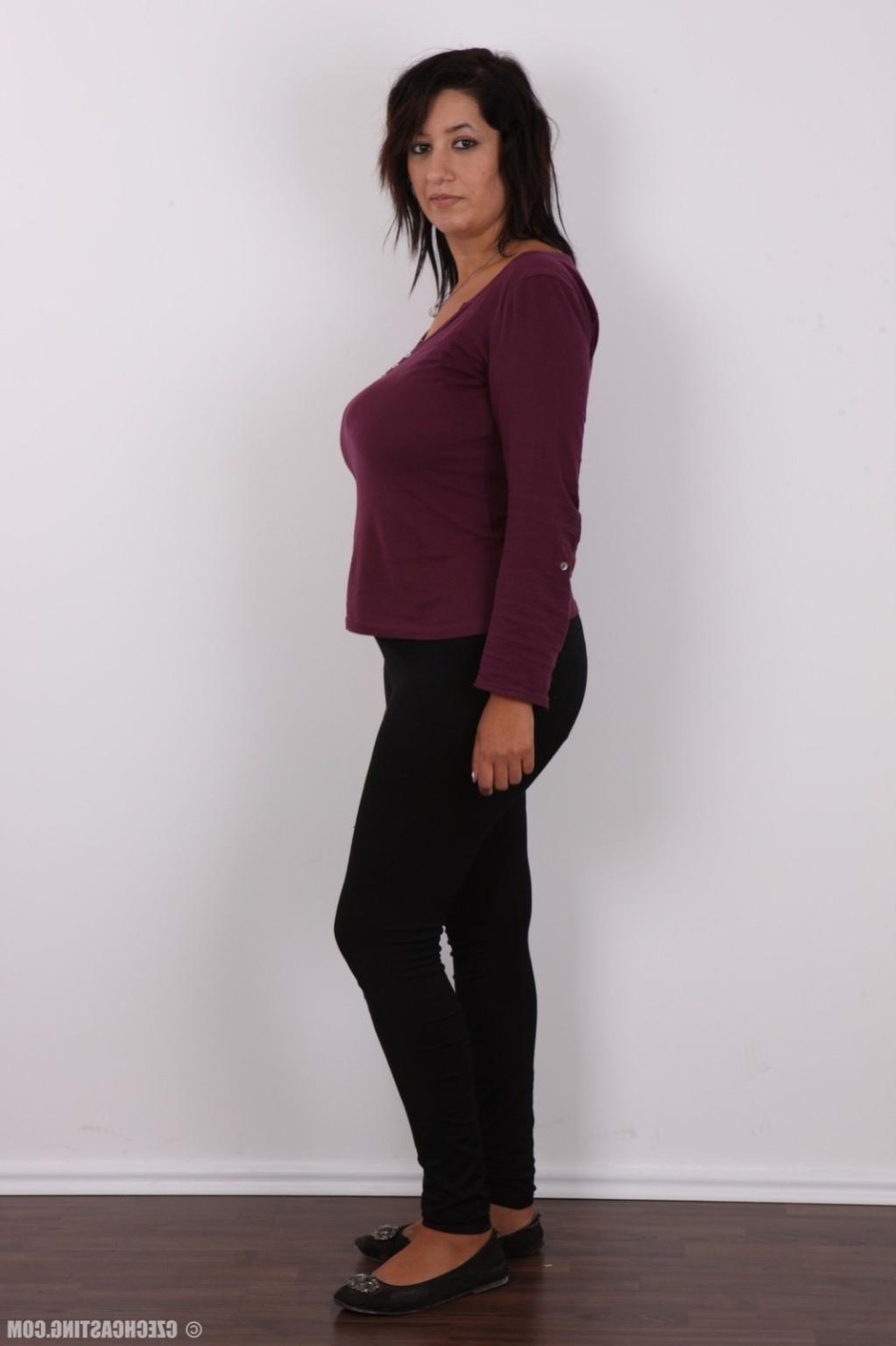 17P Chubby milf with large boobs
