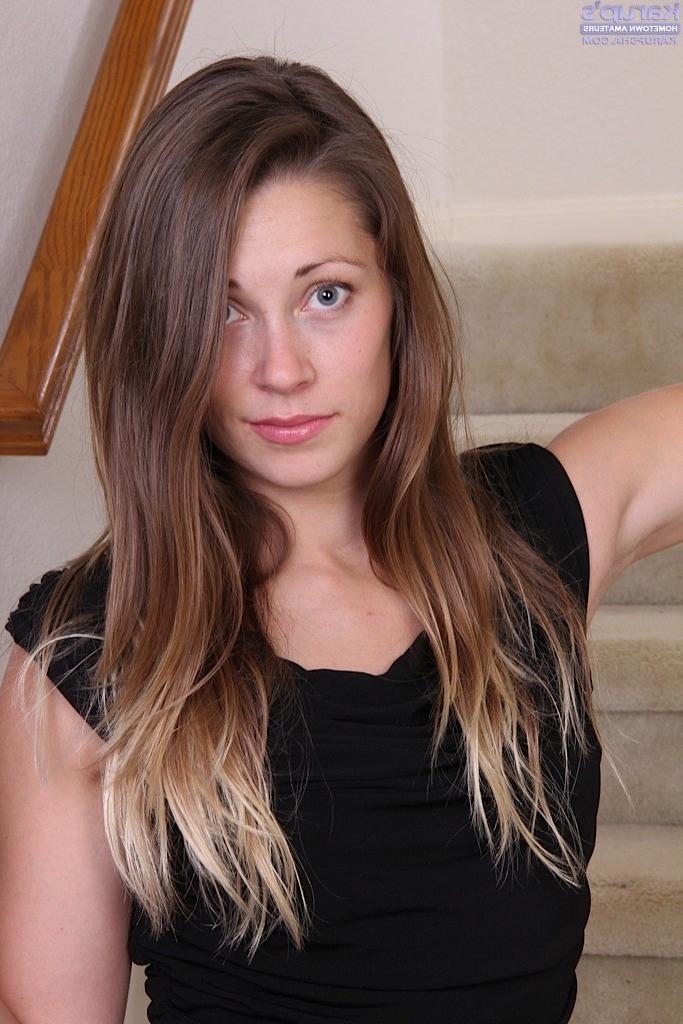15P Candice Ferguson spreads shaved pussy on the stairs
