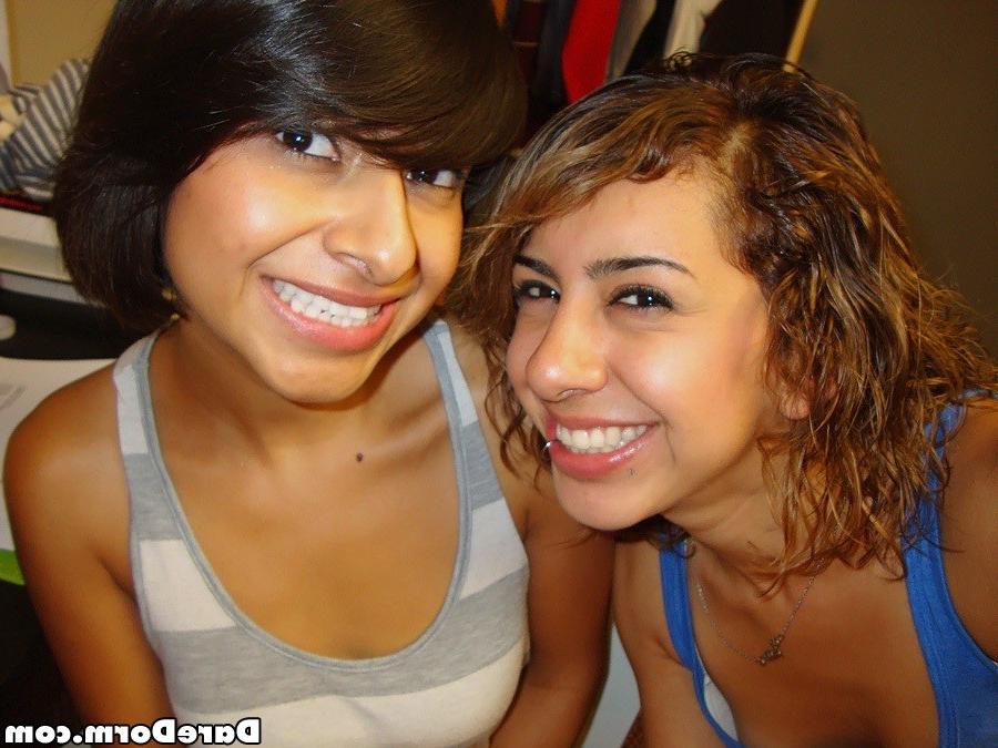 16P College coeds dorm party