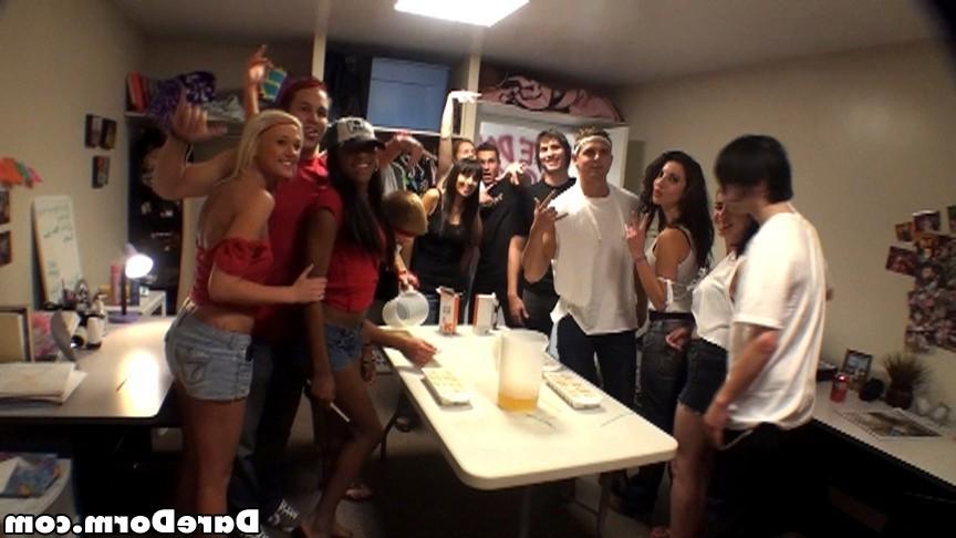 16P College coeds dorm party