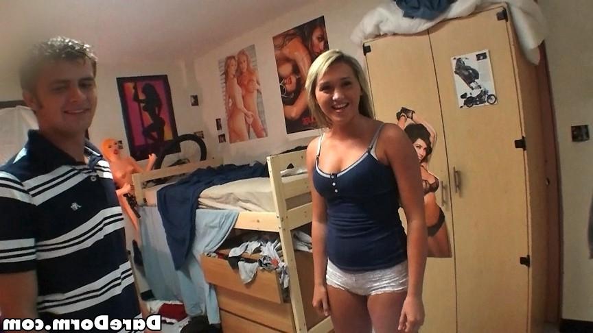 16P College coeds dorm party