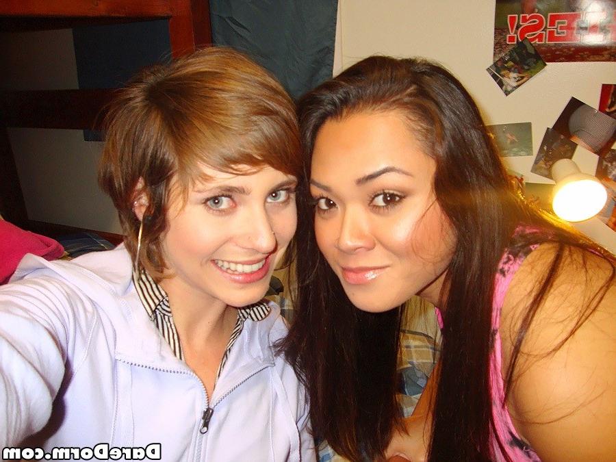 16P College coeds dorm party