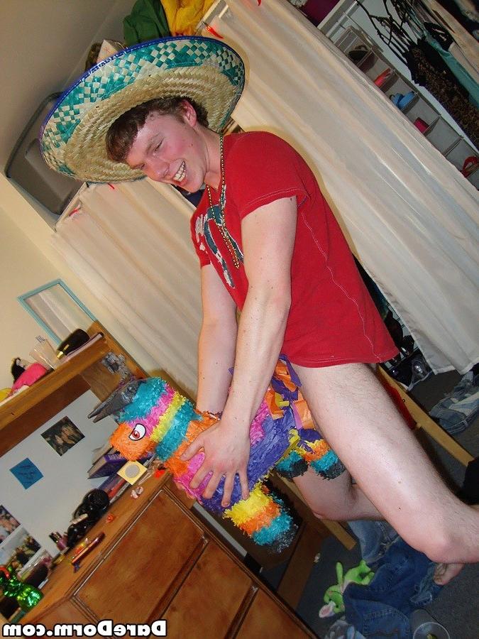 16P College coeds dorm party