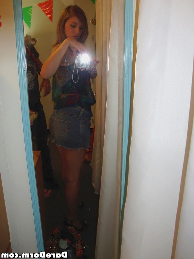 16P College coeds dorm party