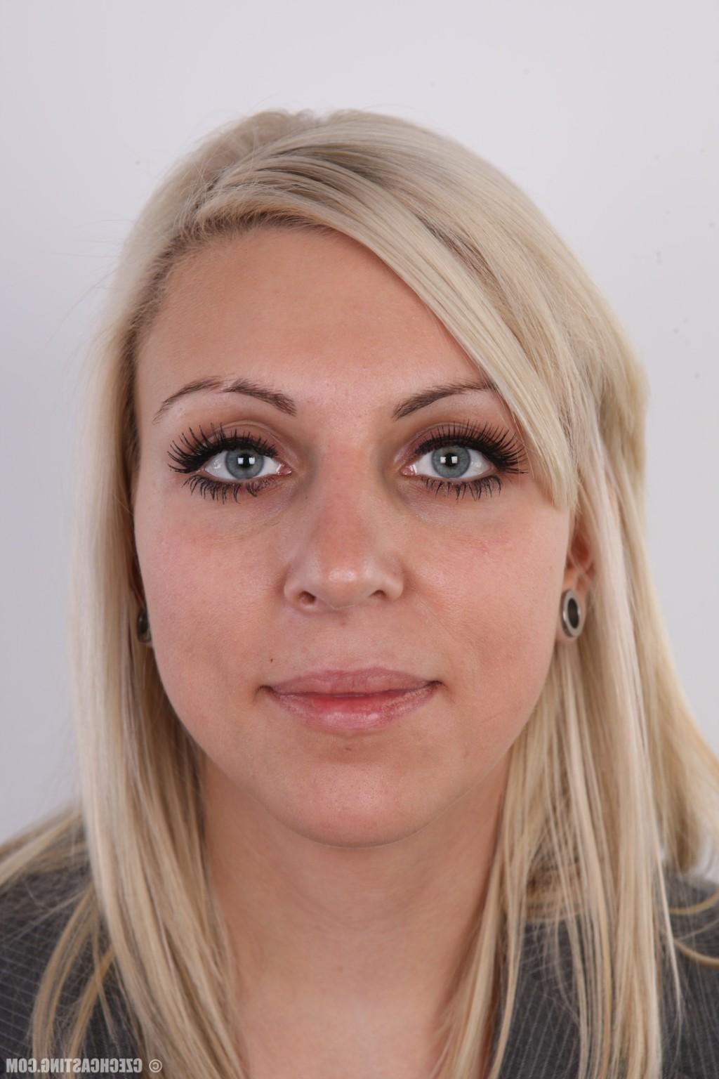 17P Blonde secretary in casting scene