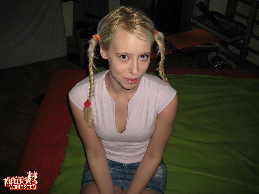 16P Sparkling girl with pigtails gives a head and spreads legs