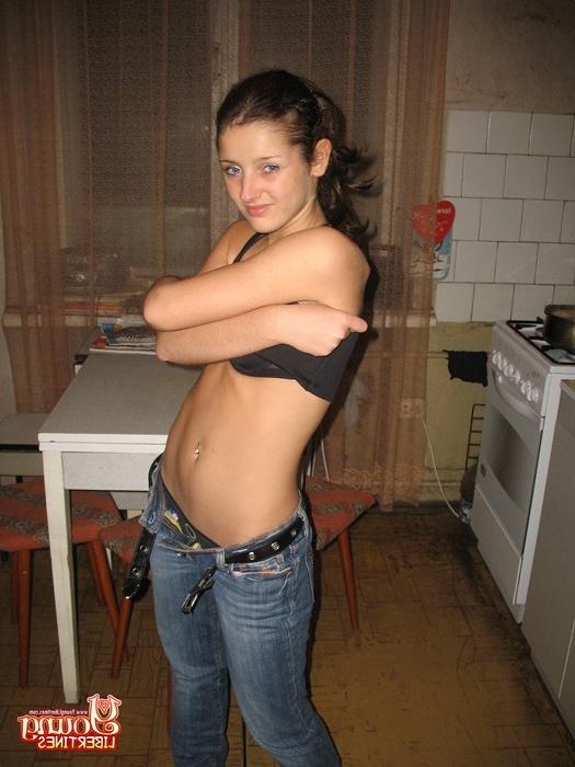 16P Stunning girl with well-formed body gets fucked in kitchen
