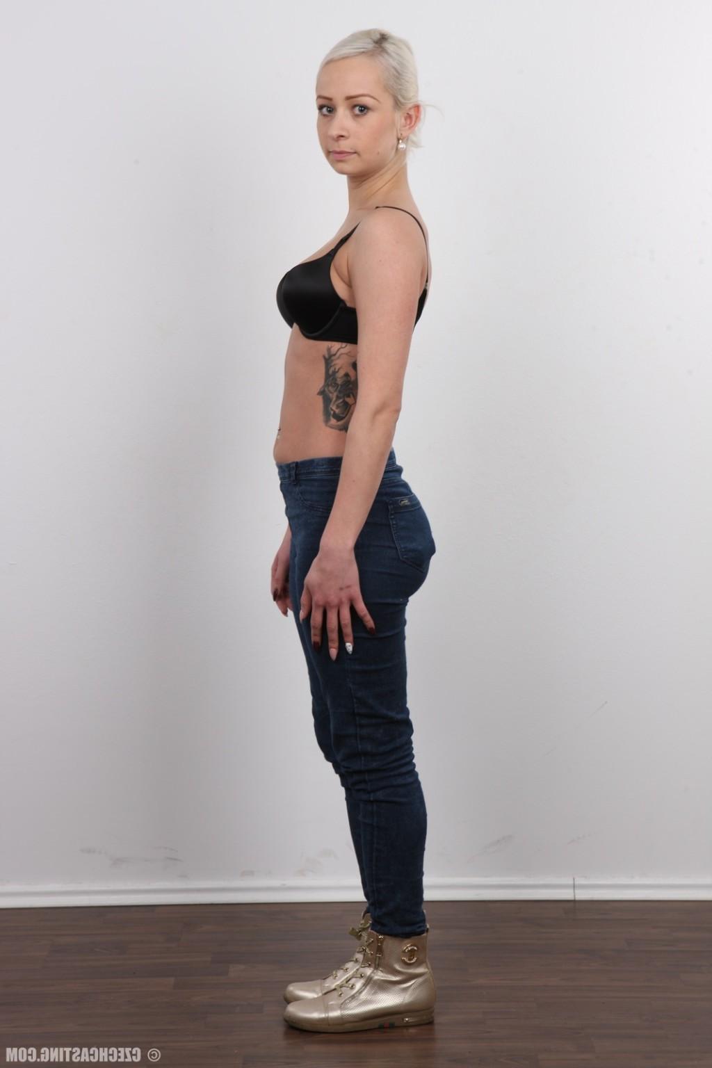 17P Hot blonde in casting session