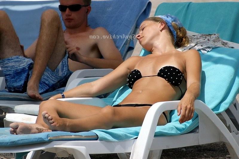 15P Spying on cute naked girls on the beach