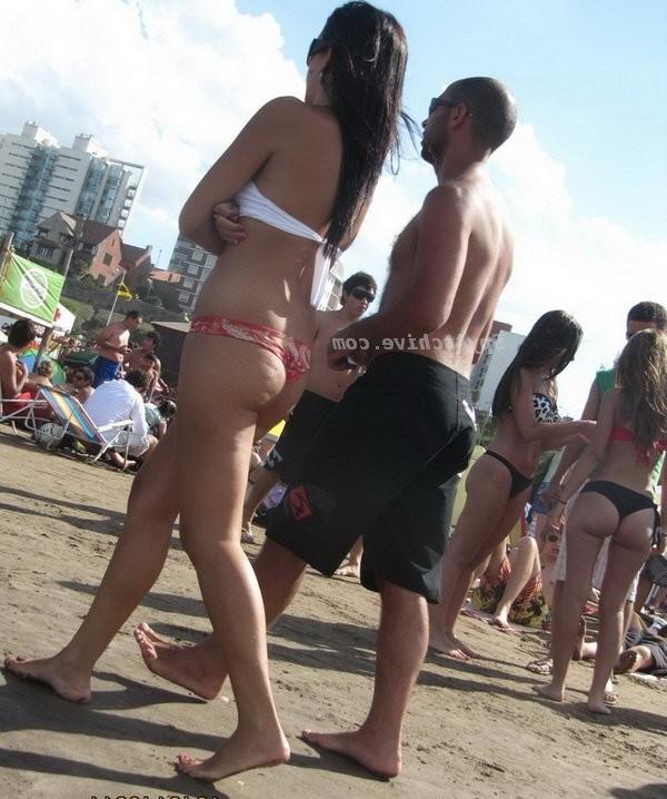 15P Spying on cute naked girls on the beach