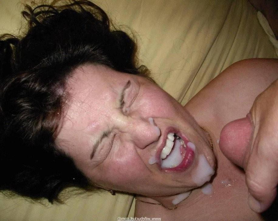 17P Real amateur moms and nextdoor milfs get fucked