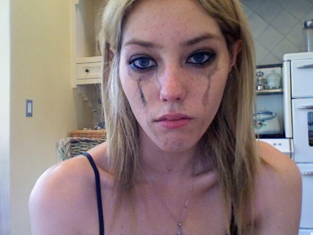 16P Skinny anorexic girl takes photos of herself