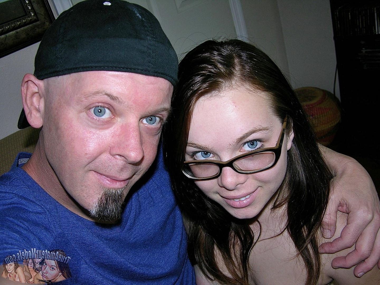 16P Jennifer gives blowjob wearing glasses and receives a cumshot bl