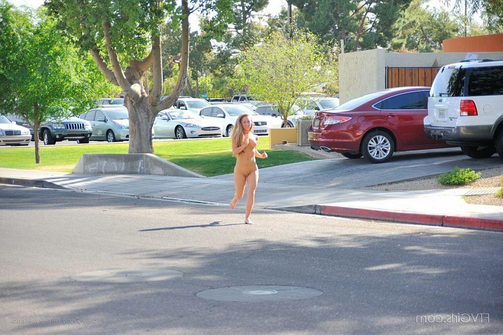 15P Petite teen streaks nude across from busy gas station