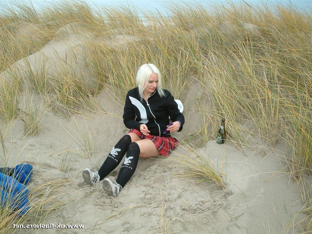 16P Amateur blonde exhibitionist Chaos plays with her pussy outside 