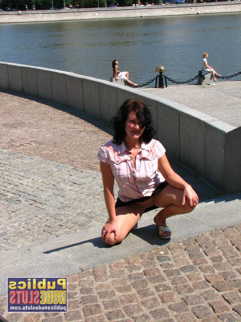 15P The always sexy Darja flashing