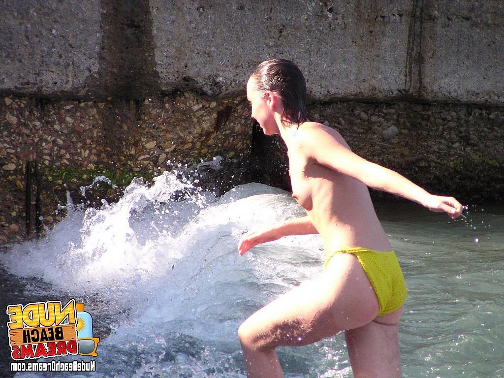 15P Teen girl caught topless at the public beach