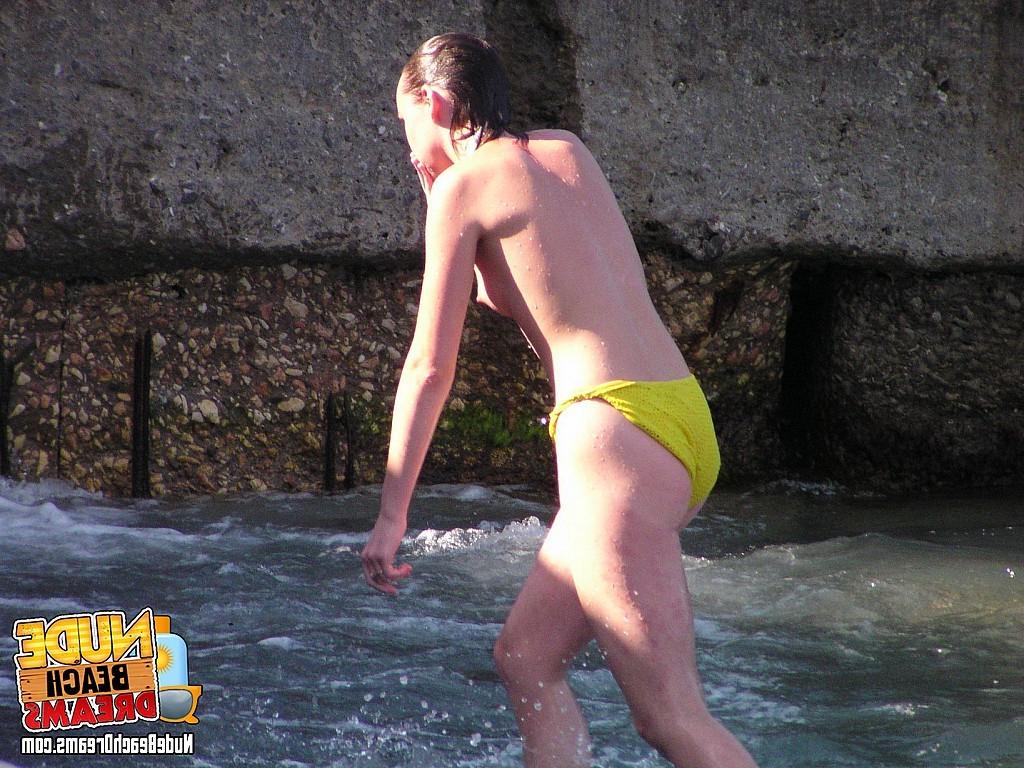 15P Teen girl caught topless at the public beach