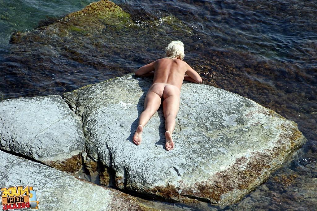 15P Blonde MILF caught totally naked on the beach