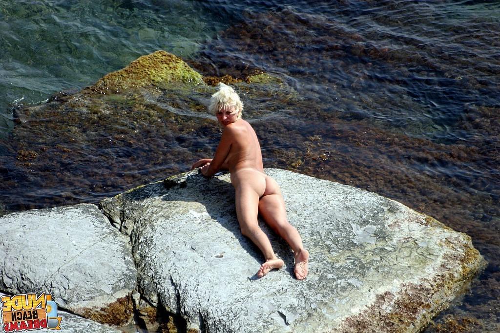 15P Blonde MILF caught totally naked on the beach