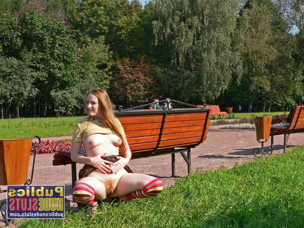 15P Very sexy redhead flashing in the park
