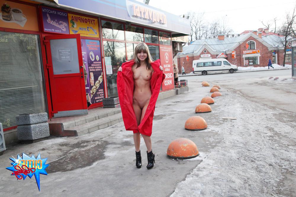 16P Naughty Russian girl shows perfect body in street