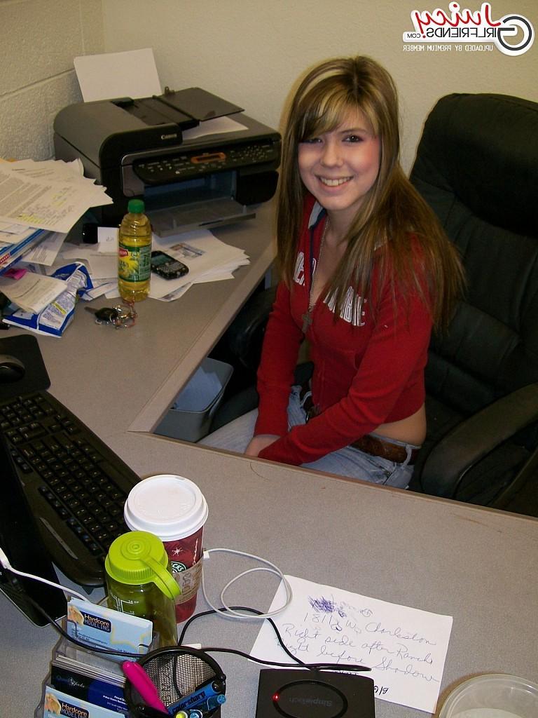 10P Hottest secretary shows her tits in my office