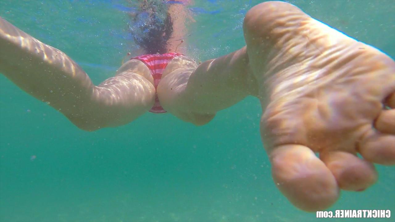 20P Bikini  Big Tits Topless at the Beach Sexy feet swimming in the 
