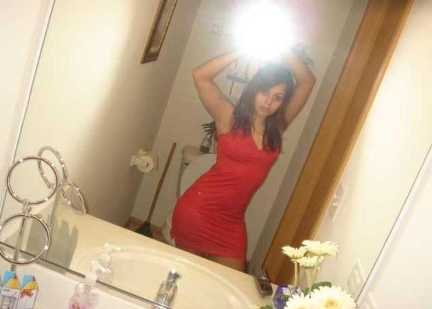 15P Naughty amateur teens posing