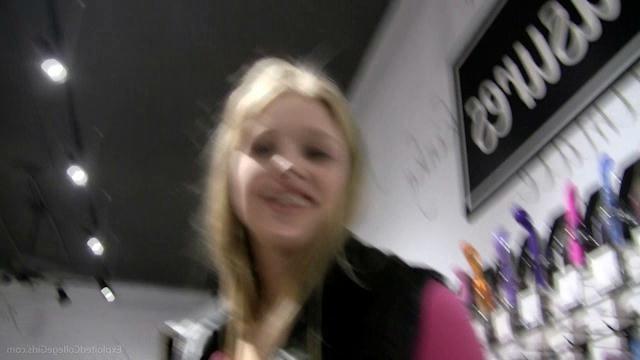 20P Amateur college coed exploited