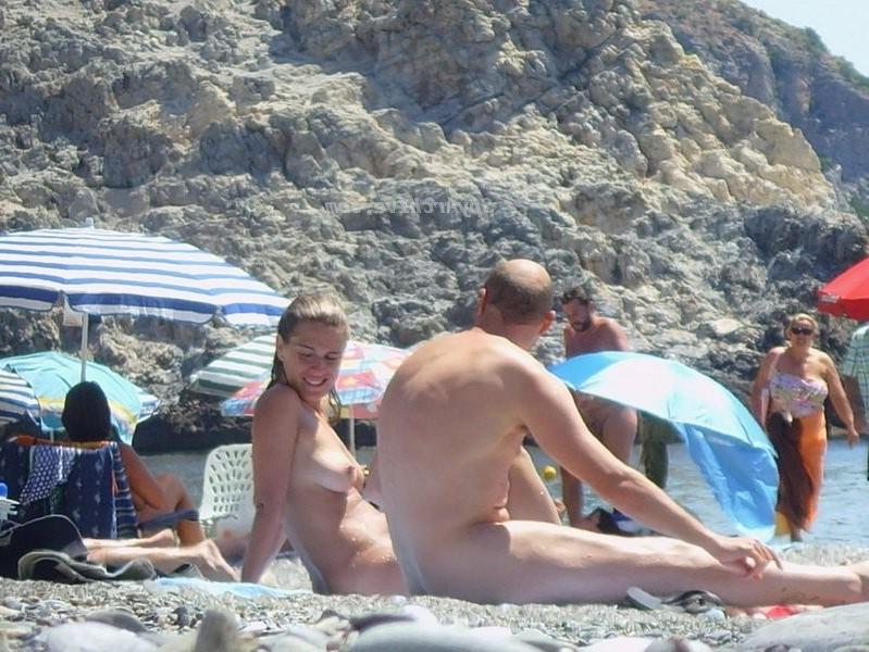 15P Hot amateur girls on beach