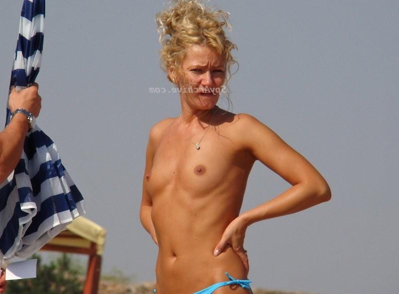 15P Pictures from nudist beach