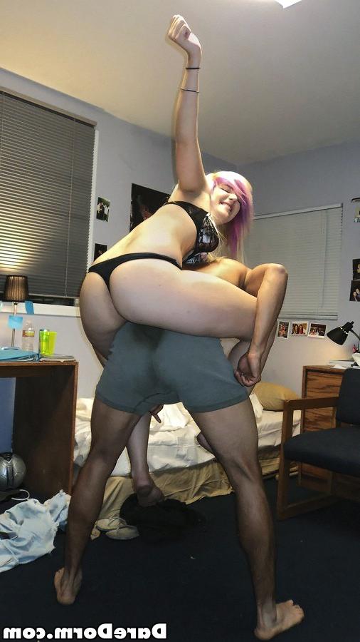 16P College coeds dorm party