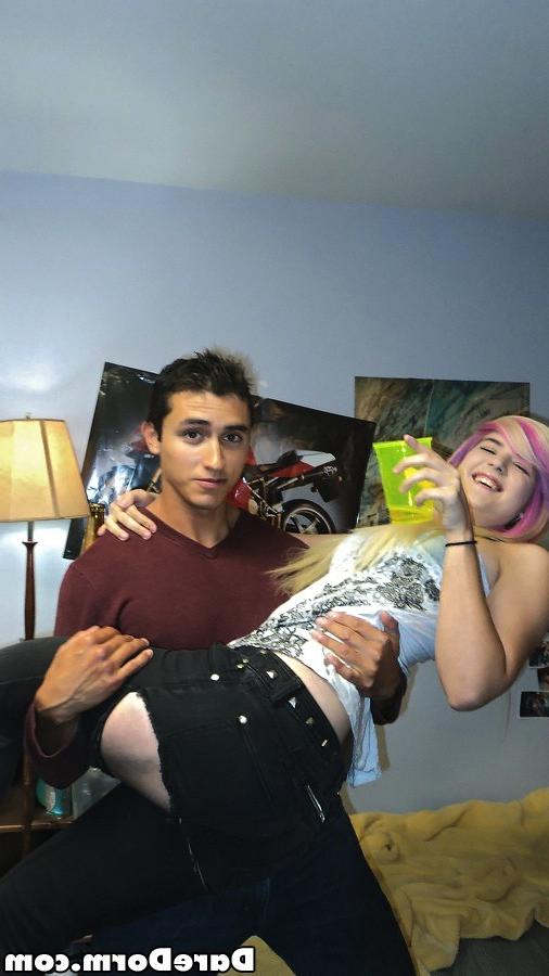 16P College coeds dorm party