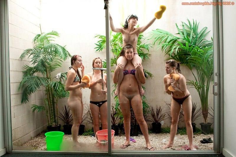 15P Naked amateur girls wash window